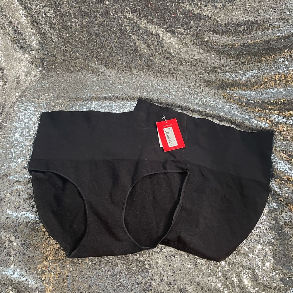 SPANX - shapewear size large BNWT
